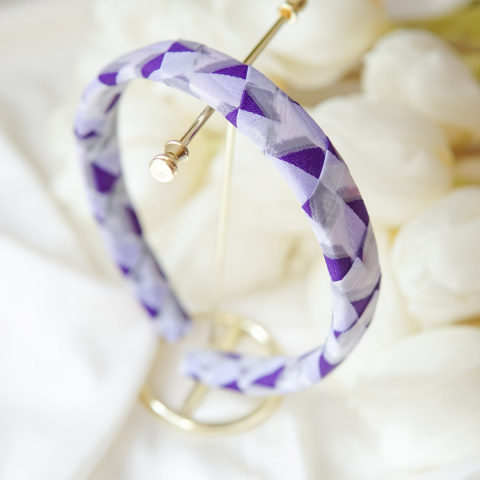 Usztywniana opaska fioletowe trójkąty