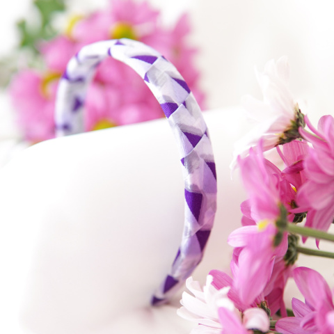 Usztywniana opaska fioletowe trójkąty